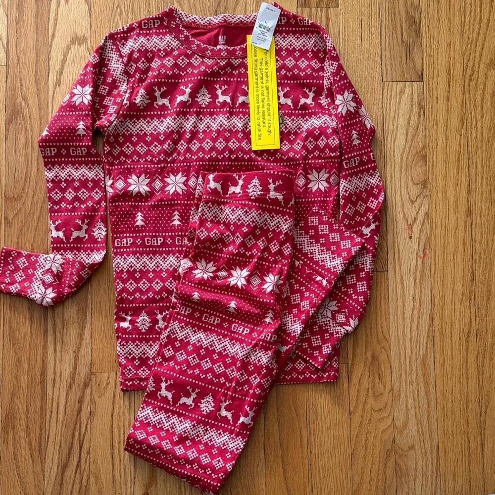 Gap Kids sz 10 organic cotton red white long sleeve pjs